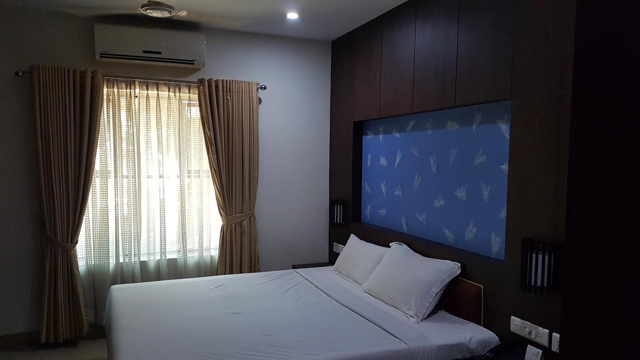 The Central Park Kollam Bagian luar foto